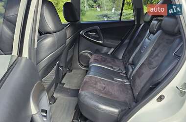 Внедорожник / Кроссовер Toyota RAV4 2010 в 