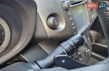 Внедорожник / Кроссовер Toyota RAV4 2010 в 