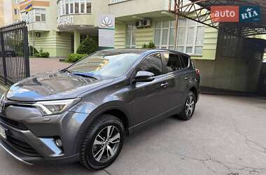Toyota RAV4 2017