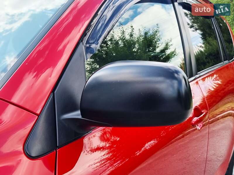 Позашляховик / Кросовер Toyota RAV4 2012 в Хмельницькому