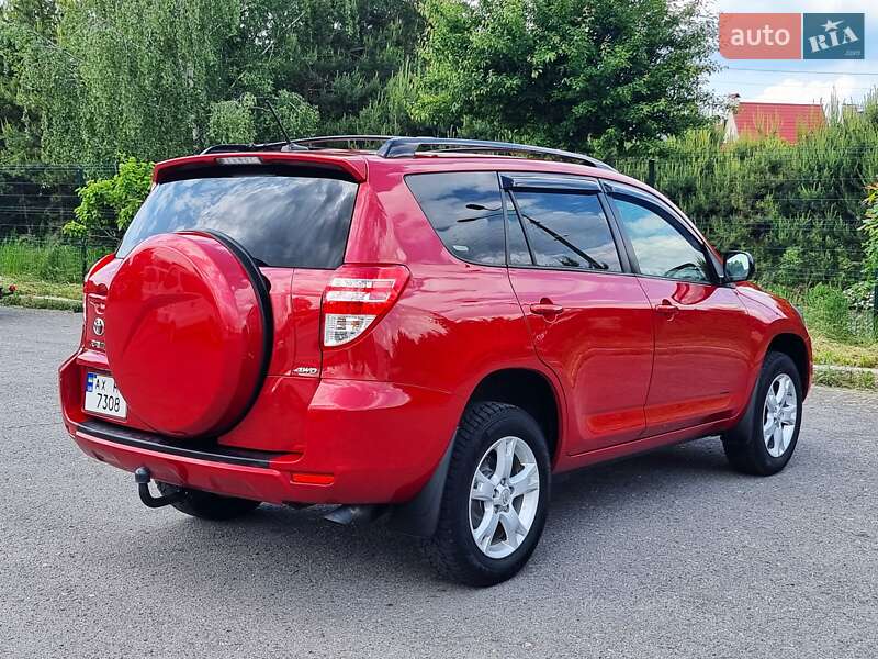 Позашляховик / Кросовер Toyota RAV4 2012 в Хмельницькому
