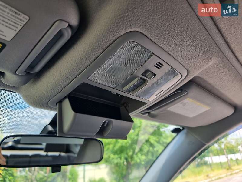Позашляховик / Кросовер Toyota RAV4 2012 в Хмельницькому