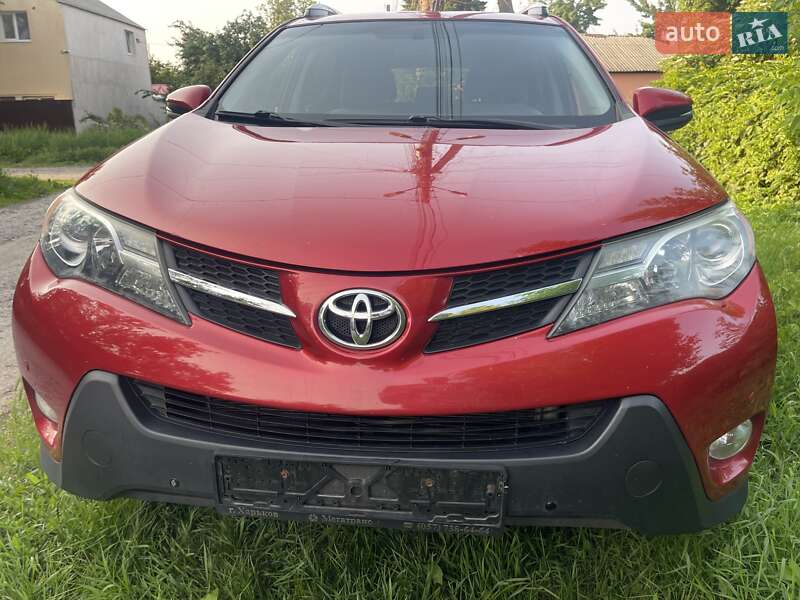 Внедорожник / Кроссовер Toyota RAV4 2015 в Харькове