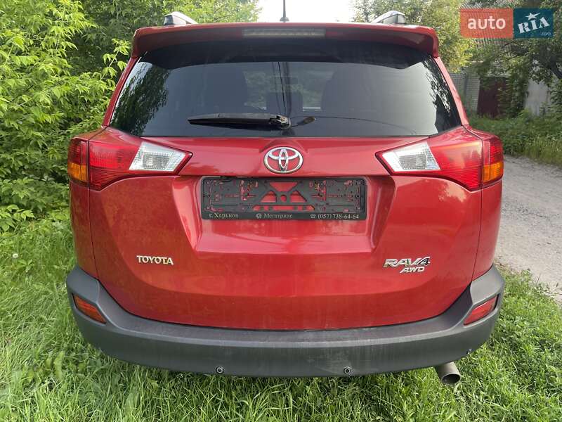 Внедорожник / Кроссовер Toyota RAV4 2015 в Харькове