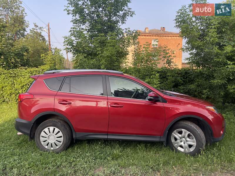 Внедорожник / Кроссовер Toyota RAV4 2015 в Харькове