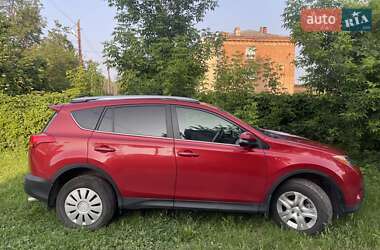 Внедорожник / Кроссовер Toyota RAV4 2015 в 