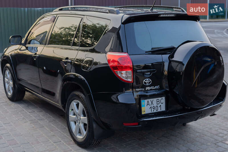 Внедорожник / Кроссовер Toyota RAV4 2007 в Хмельницком