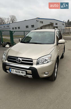 Позашляховик / Кросовер Toyota RAV4 2008 в 