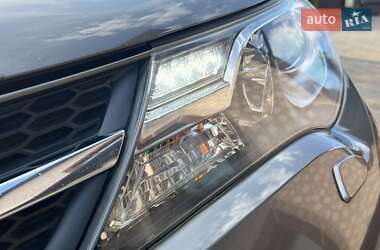 Позашляховик / Кросовер Toyota RAV4 2013 в 