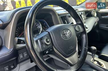 Позашляховик / Кросовер Toyota RAV4 2013 в 