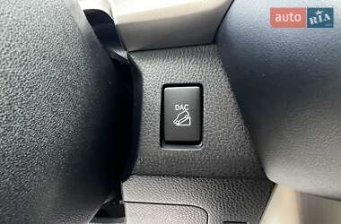 Позашляховик / Кросовер Toyota RAV4 2013 в 