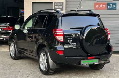 Внедорожник / Кроссовер Toyota RAV4 2008 в 