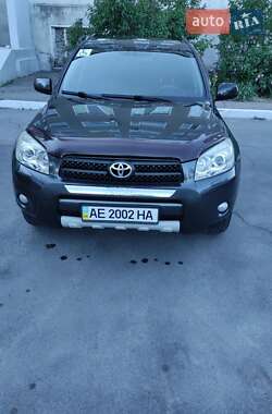 Позашляховик / Кросовер Toyota RAV4 2006 в Дніпрі
