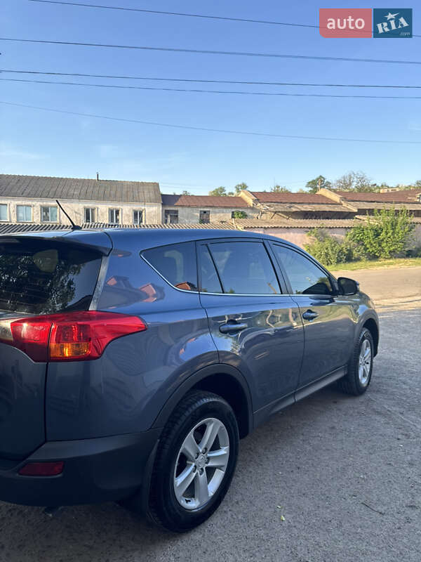 Позашляховик / Кросовер Toyota RAV4 2013 в Одесі
