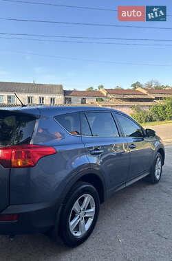 Внедорожник / Кроссовер Toyota RAV4 2013 в 