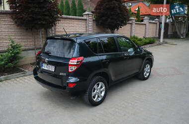 Внедорожник / Кроссовер Toyota RAV4 2010 в 