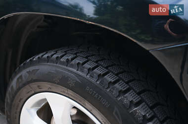 Внедорожник / Кроссовер Toyota RAV4 2010 в 