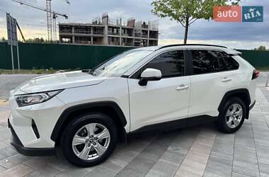Позашляховик / Кросовер Toyota RAV4 2019 в Києві