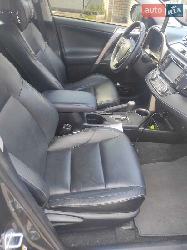 Внедорожник / Кроссовер Toyota RAV4 2014 в Днепре
