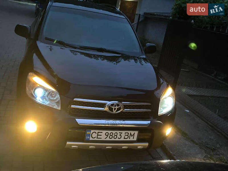 Позашляховик / Кросовер Toyota RAV4 2007 в Чернівцях