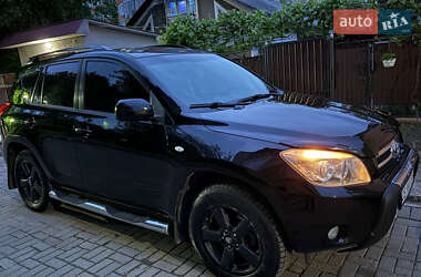 Позашляховик / Кросовер Toyota RAV4 2007 в 