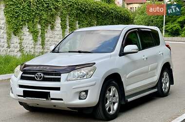Позашляховик / Кросовер Toyota RAV4 2010 в Києві