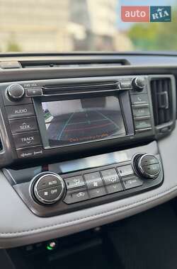 Внедорожник / Кроссовер Toyota RAV4 2013 в Ивано-Франковске