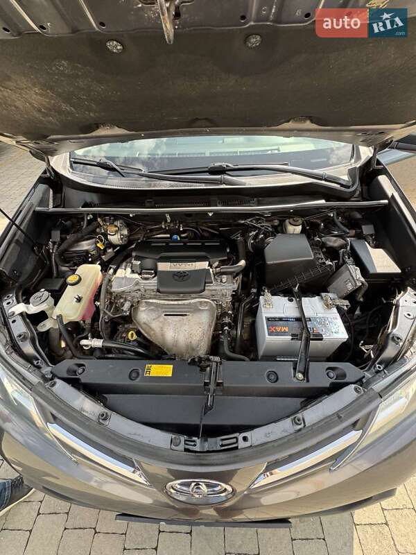 Внедорожник / Кроссовер Toyota RAV4 2013 в Ивано-Франковске