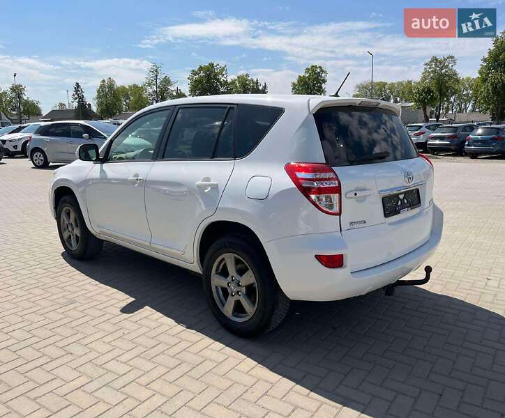Внедорожник / Кроссовер Toyota RAV4 2012 в Киеве