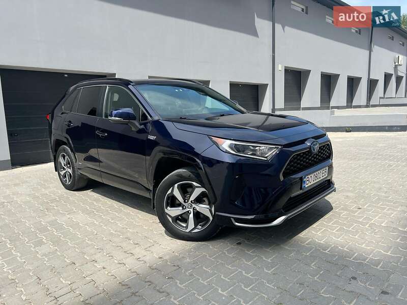 Позашляховик / Кросовер Toyota RAV4 2021 в Тернополі