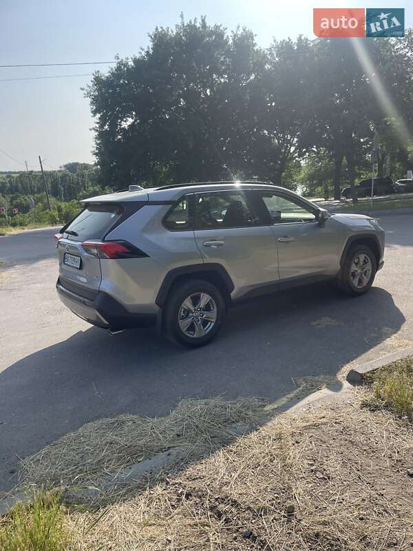 Позашляховик / Кросовер Toyota RAV4 2024 в Кропивницькому