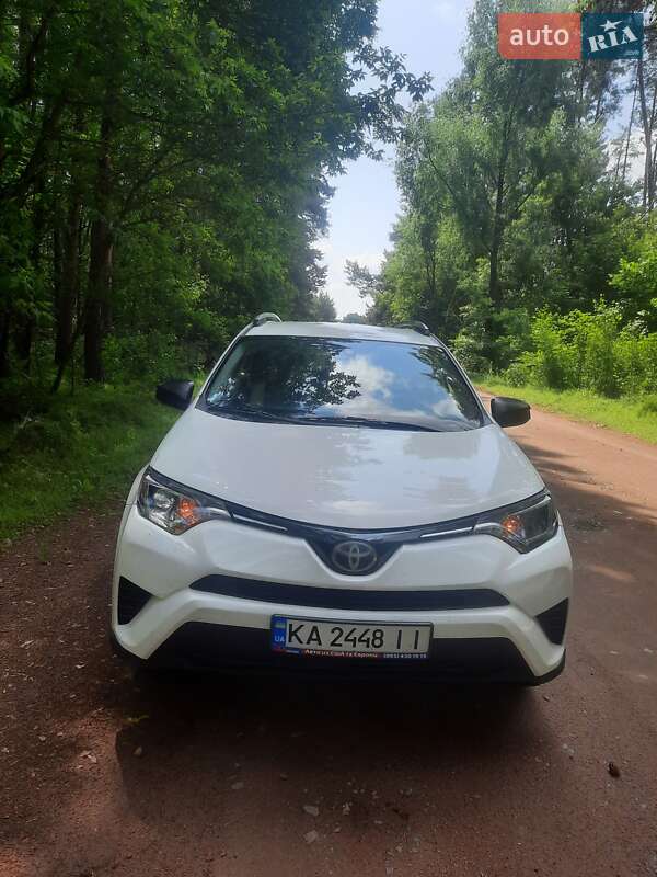 Toyota RAV4 2017