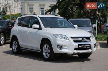 Позашляховик / Кросовер Toyota RAV4 2011 в 