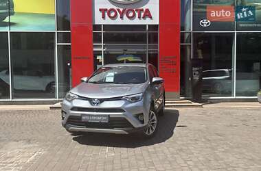 Позашляховик / Кросовер Toyota RAV4 2017 в Кривому Розі
