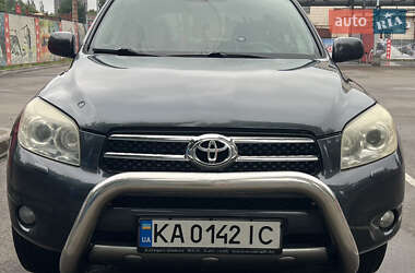 Позашляховик / Кросовер Toyota RAV4 2008 в 