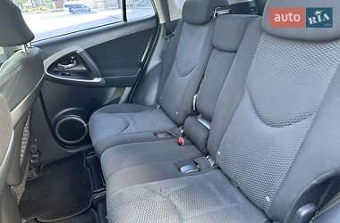 Внедорожник / Кроссовер Toyota RAV4 2006 в 