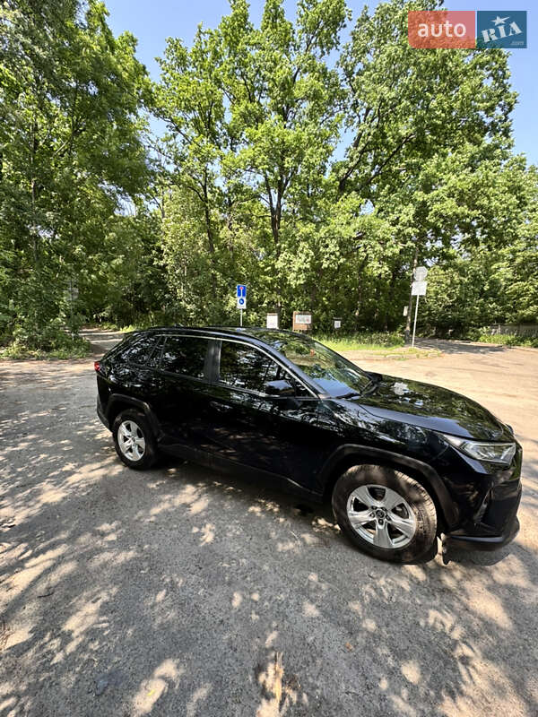 Внедорожник / Кроссовер Toyota RAV4 2019 в Киеве фото 5 Внедорожник / Кроссовер Toyota RAV4 2019 в Киеве