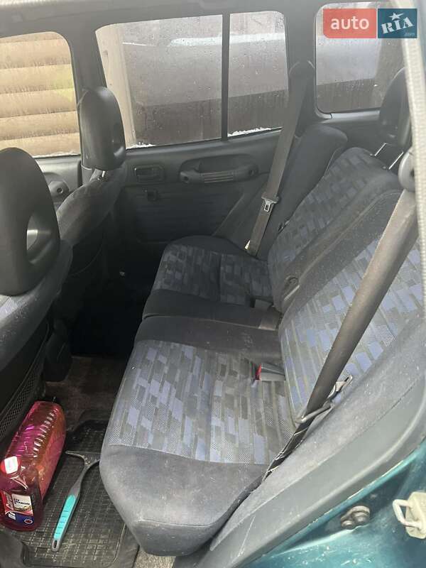 Внедорожник / Кроссовер Toyota RAV4 1998 в Ужгороде фото 5 Внедорожник / Кроссовер Toyota RAV4 1998 в Ужгороде