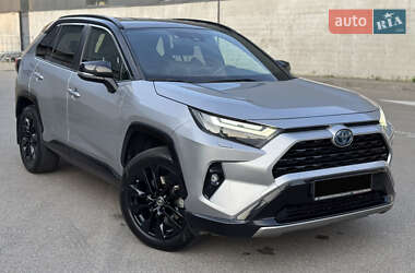 Внедорожник / Кроссовер Toyota RAV4 2022 в Киеве
