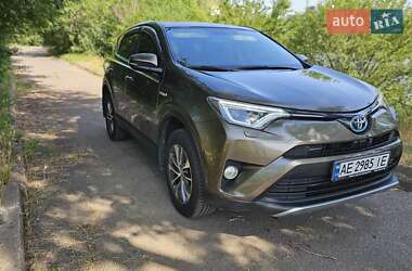 Внедорожник / Кроссовер Toyota RAV4 2017 в Кривом Роге