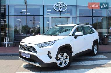 Внедорожник / Кроссовер Toyota RAV4 2019 в Киеве