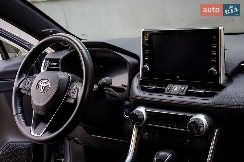 Внедорожник / Кроссовер Toyota RAV4 2020 в Львове