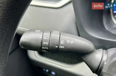 Внедорожник / Кроссовер Toyota RAV4 2020 в 