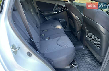 Внедорожник / Кроссовер Toyota RAV4 2009 в 