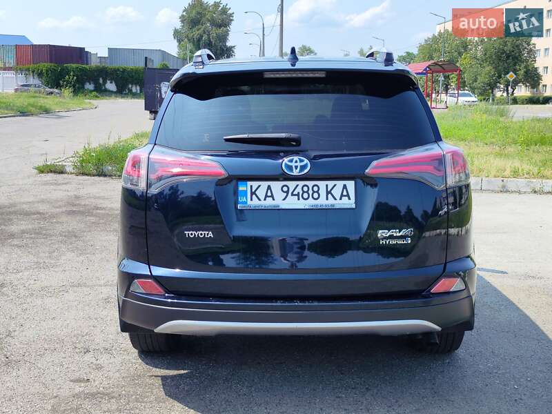 Позашляховик / Кросовер Toyota RAV4 2017 в Києві фото 8 Позашляховик / Кросовер Toyota RAV4 2017 в Києві