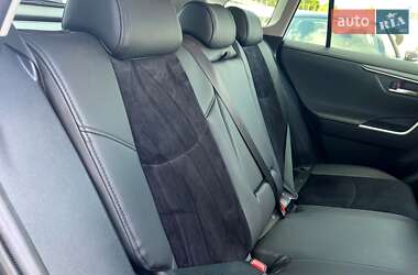 Внедорожник / Кроссовер Toyota RAV4 2022 в 
