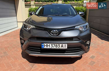 Внедорожник / Кроссовер Toyota RAV4 2017 в Одессе