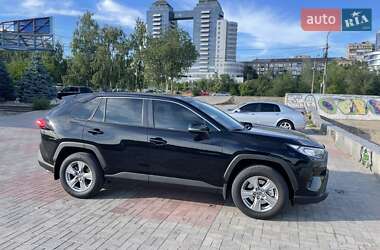 Позашляховик / Кросовер Toyota RAV4 2022 в Запоріжжі