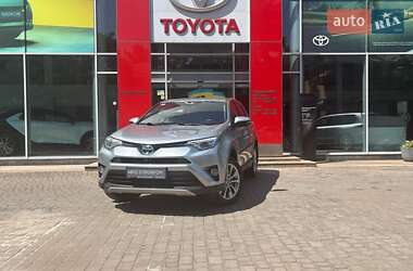 Внедорожник / Кроссовер Toyota RAV4 2017 в Кривом Роге