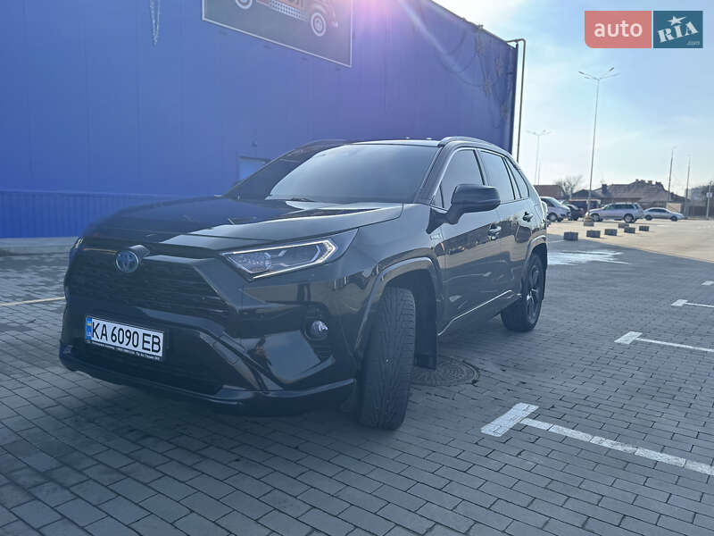 Внедорожник / Кроссовер Toyota RAV4 2020 в Виннице